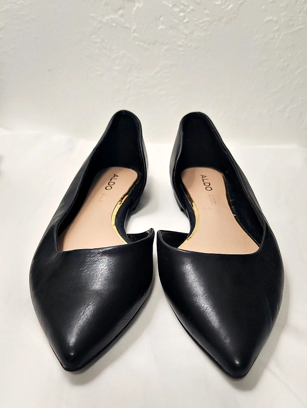 ALDO Pointed Toe Flats in Black